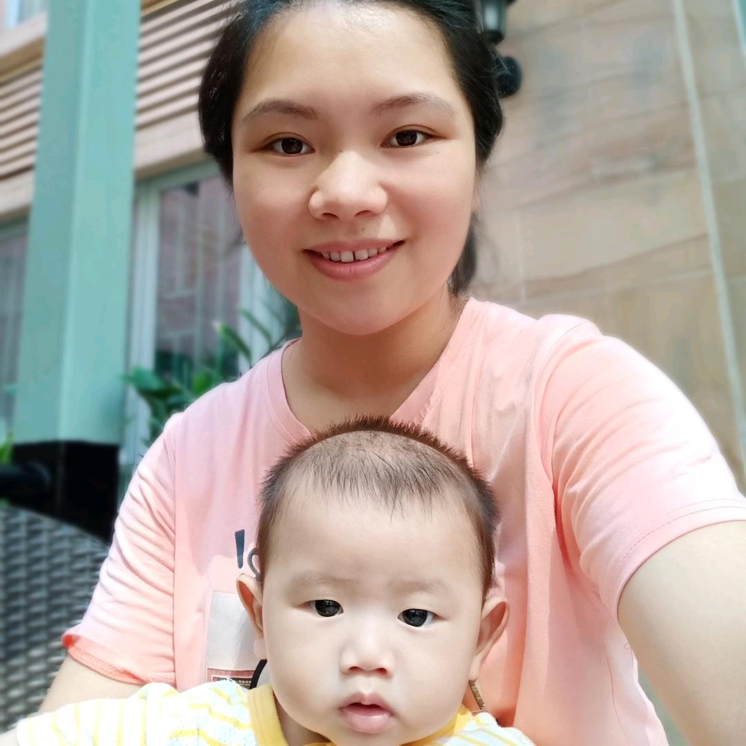 小蒙在深圳做家政