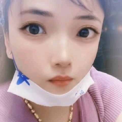 玉兰：男装：虎牙妹