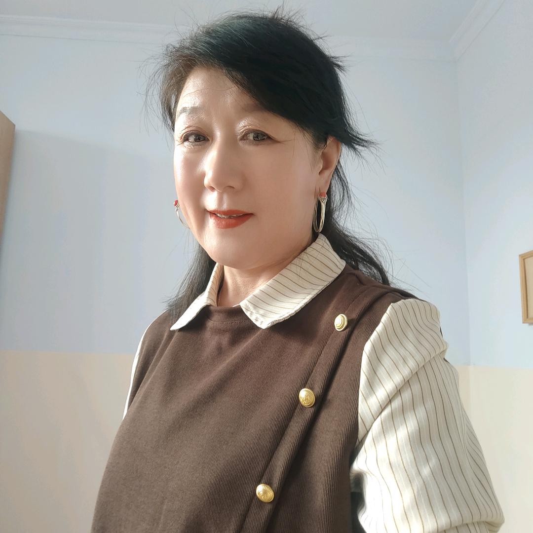 朝鲁门其其格