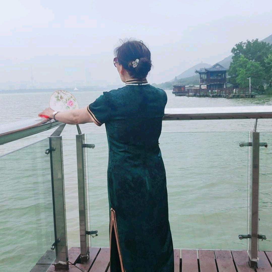 月铭奶奶（拒私聊）