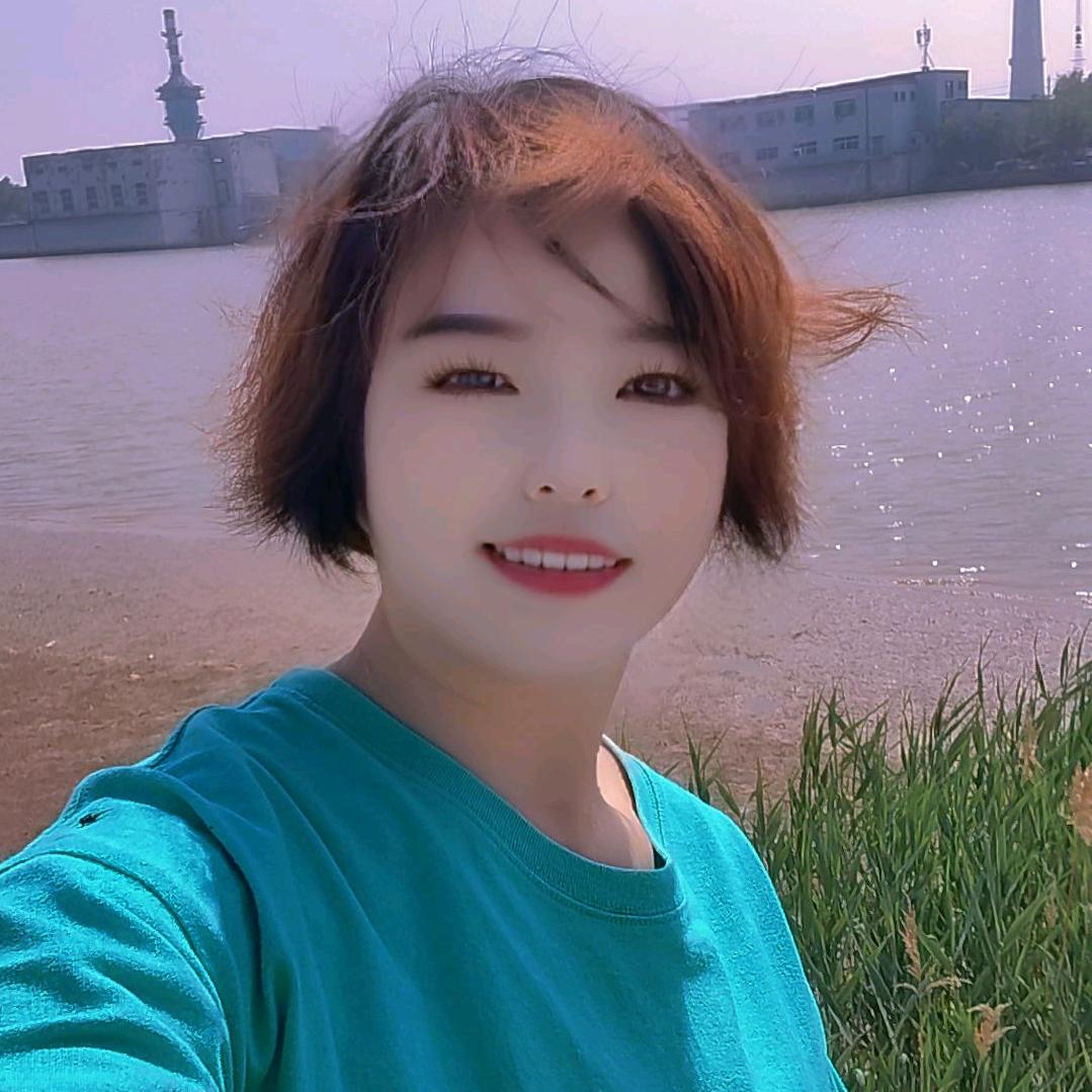 @何姐