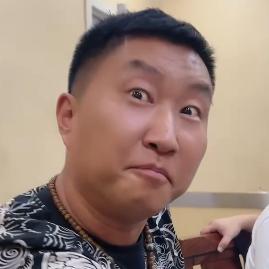 虎世豪（螃蟹拳本人）