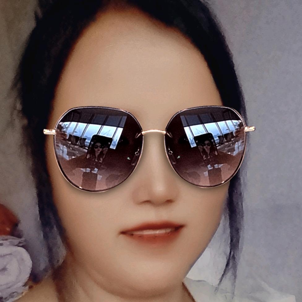 杂的社会，看透的人心