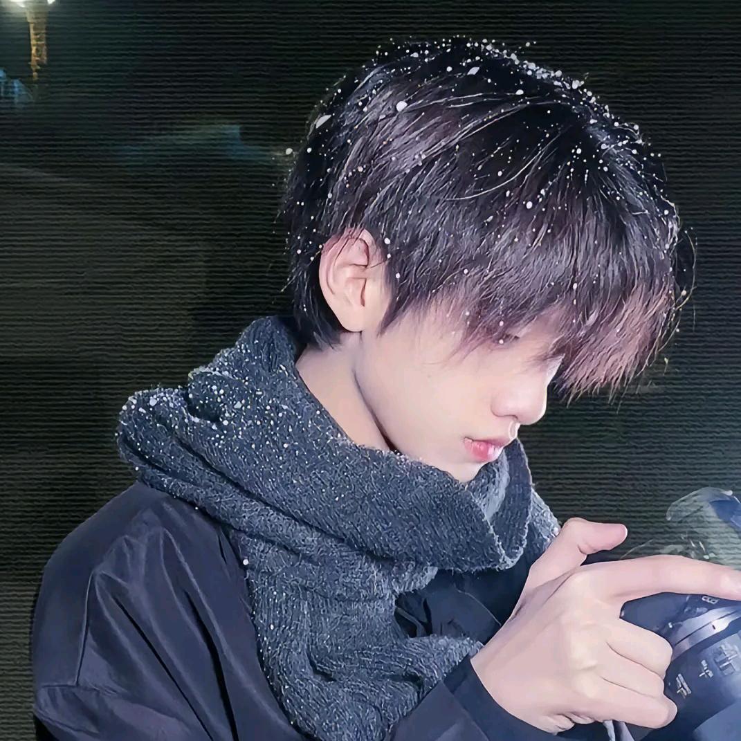 ℒℴѵℯ·刘同学ོ⁵²⁰