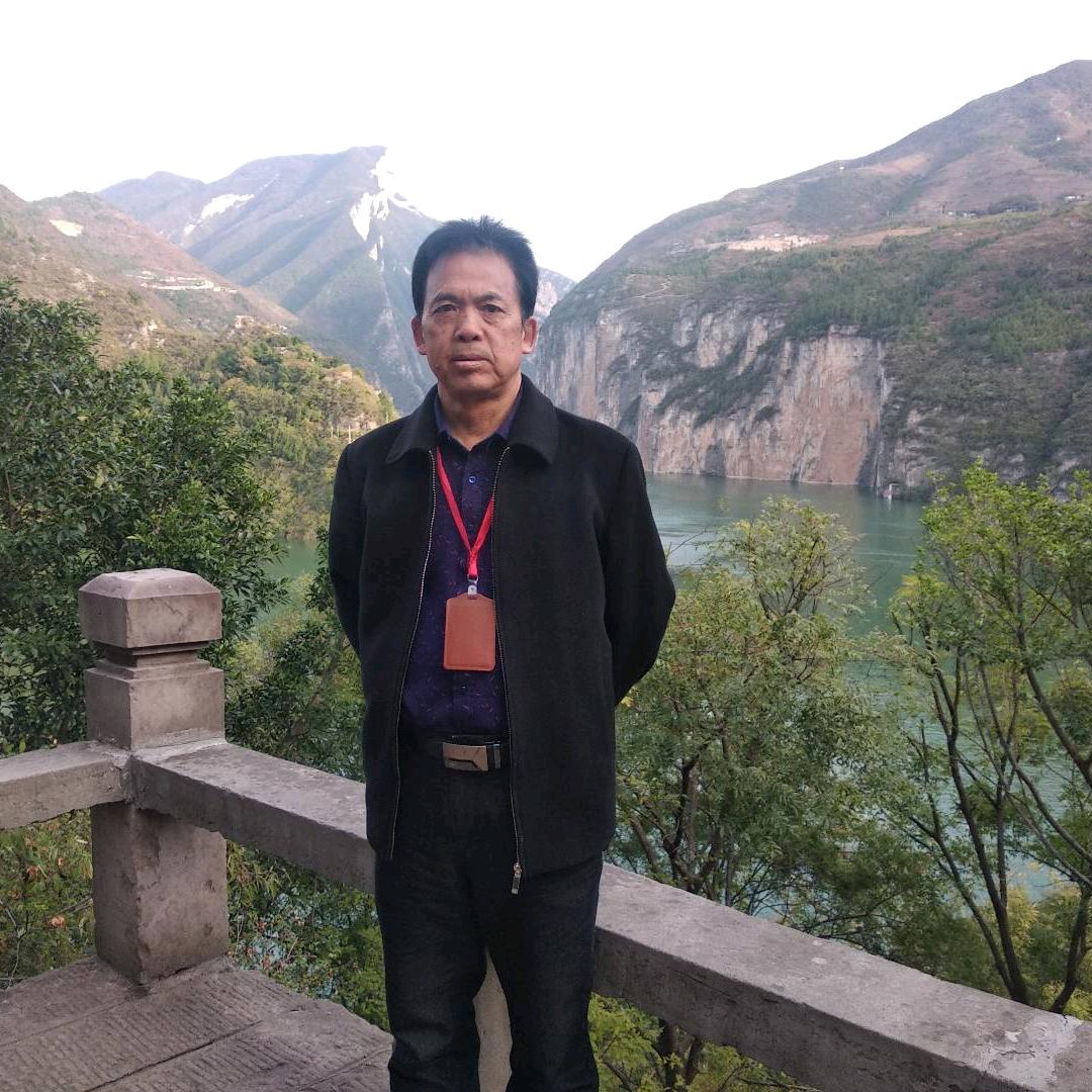 阳光灿烂.