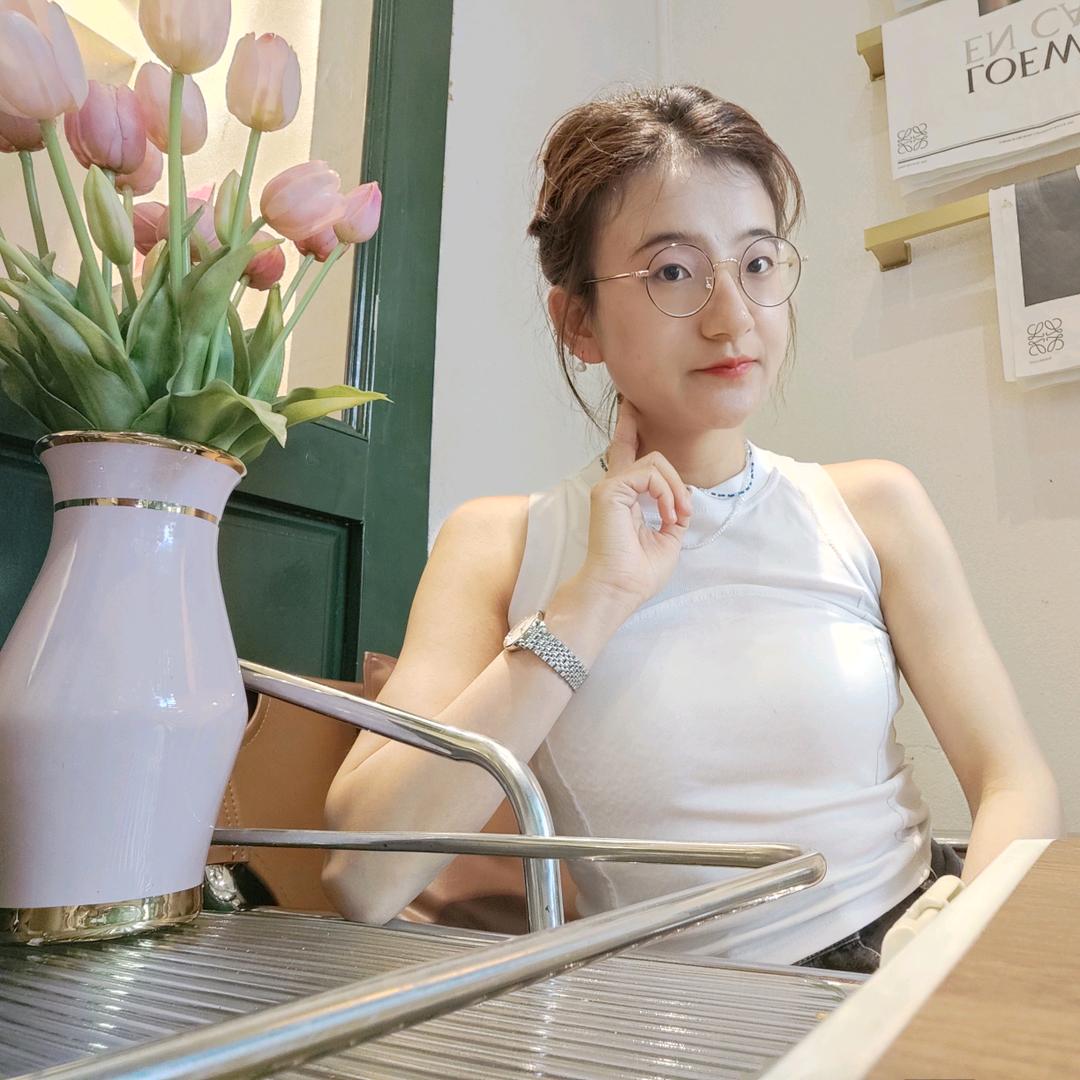 小H