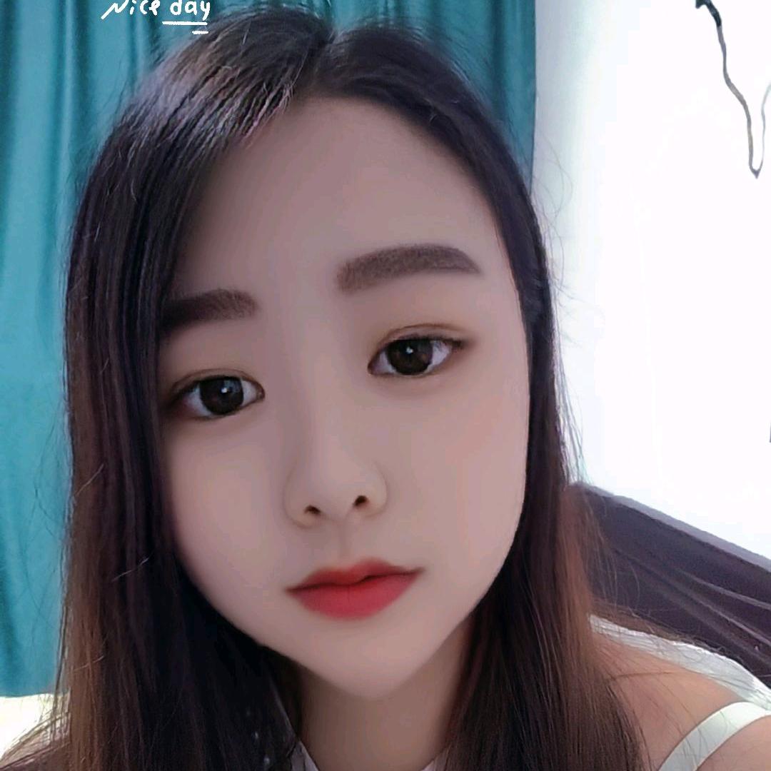 爱笑的梅子