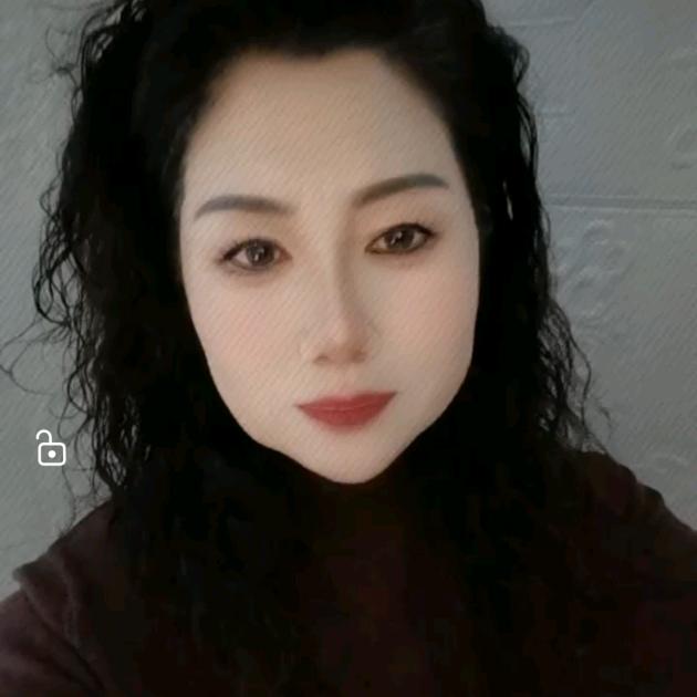 洪 姐