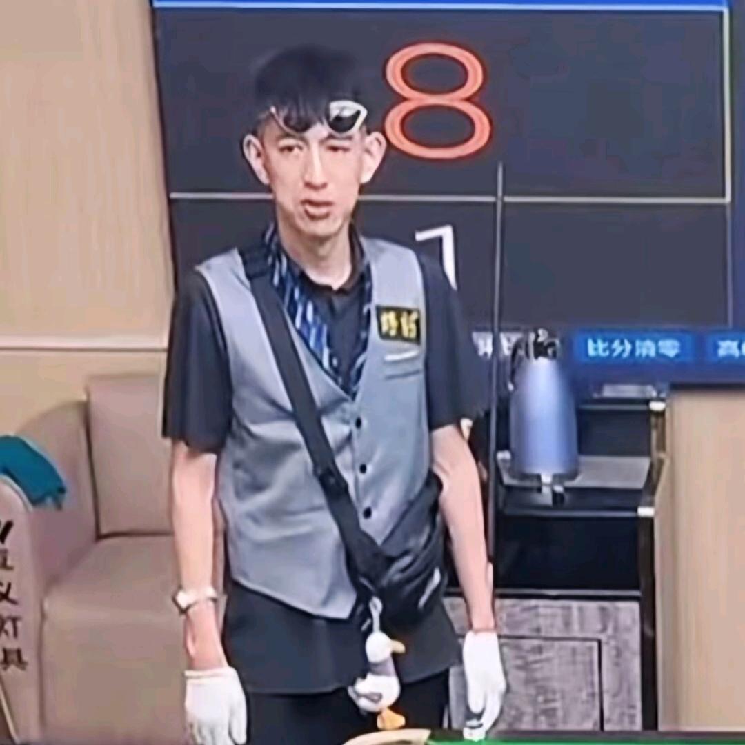 小马.