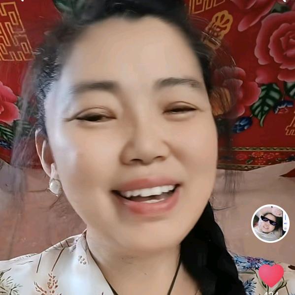 单身朋友们，请进直播间