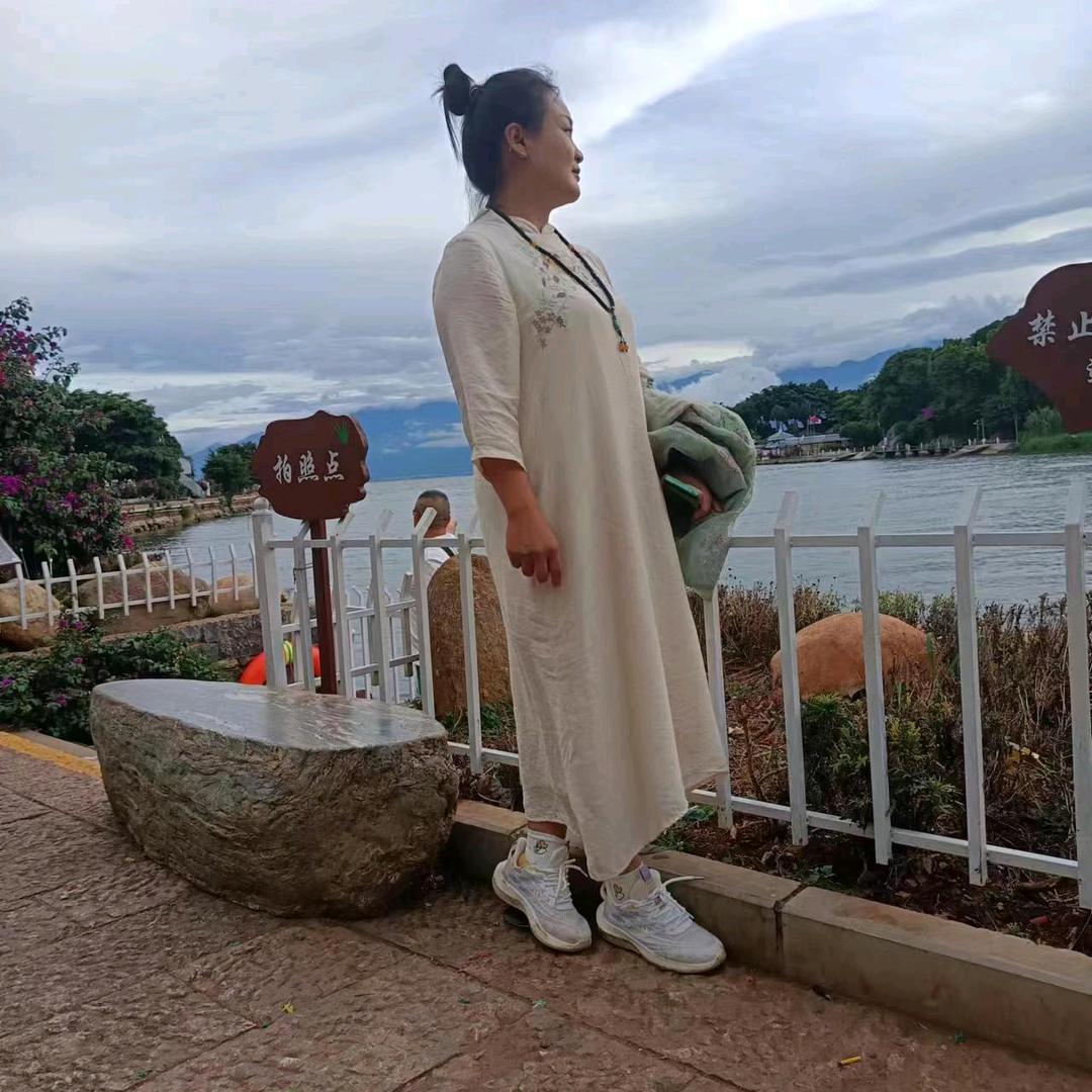 娜姑星马潮玩游戏厅