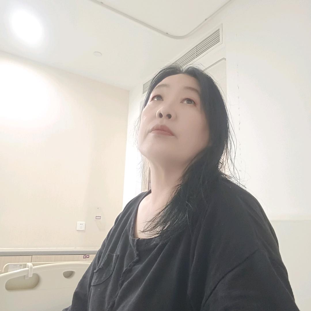 兰天白云《早上8.10》