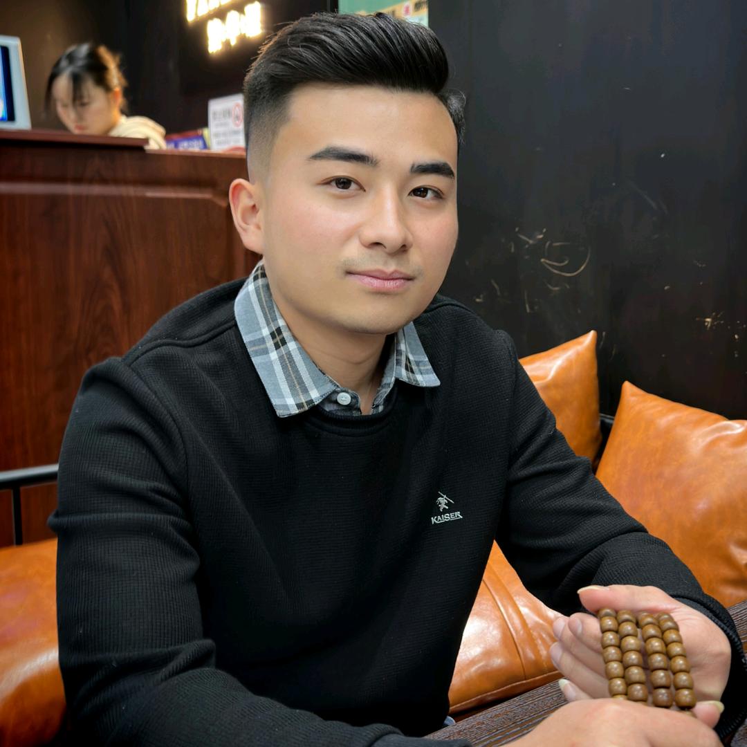 利万文化传媒中心