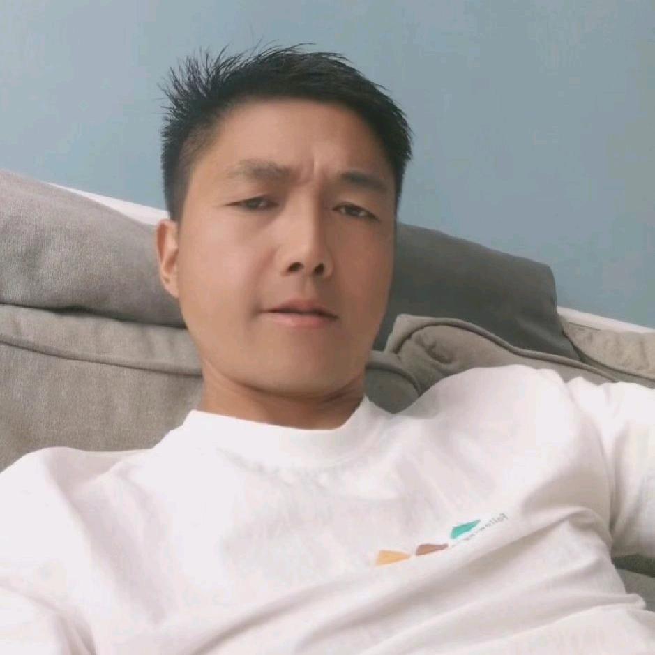 晓伟