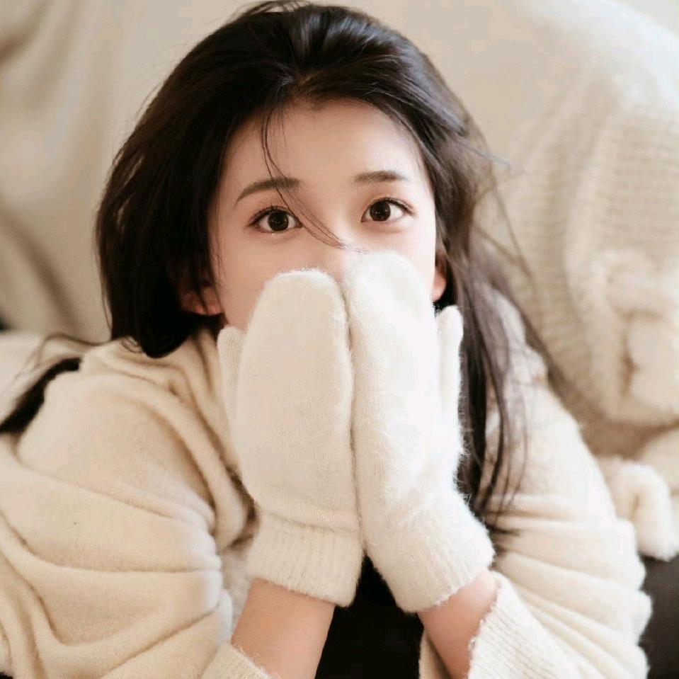 妍初