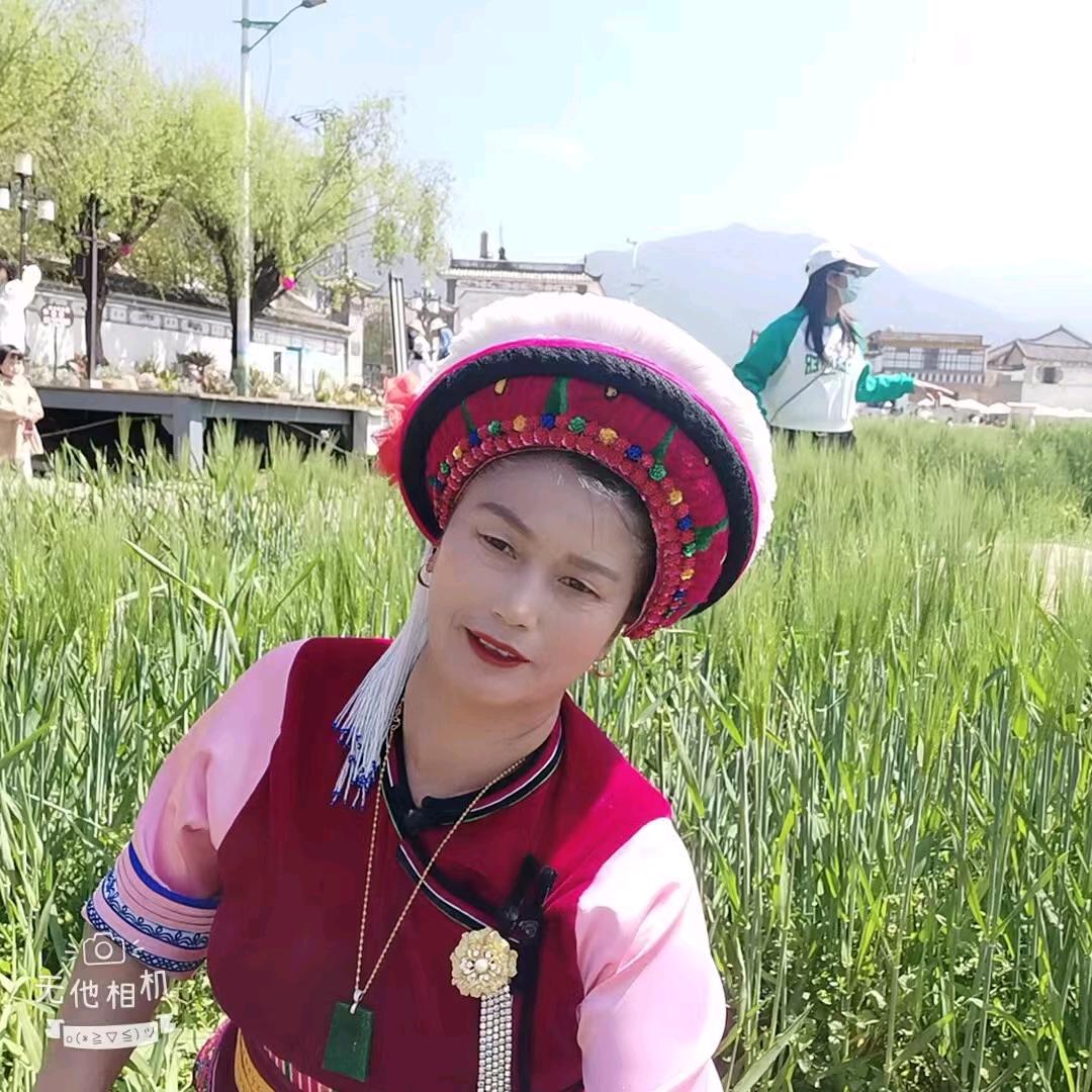 白族霸王鞭传承人，何松康
