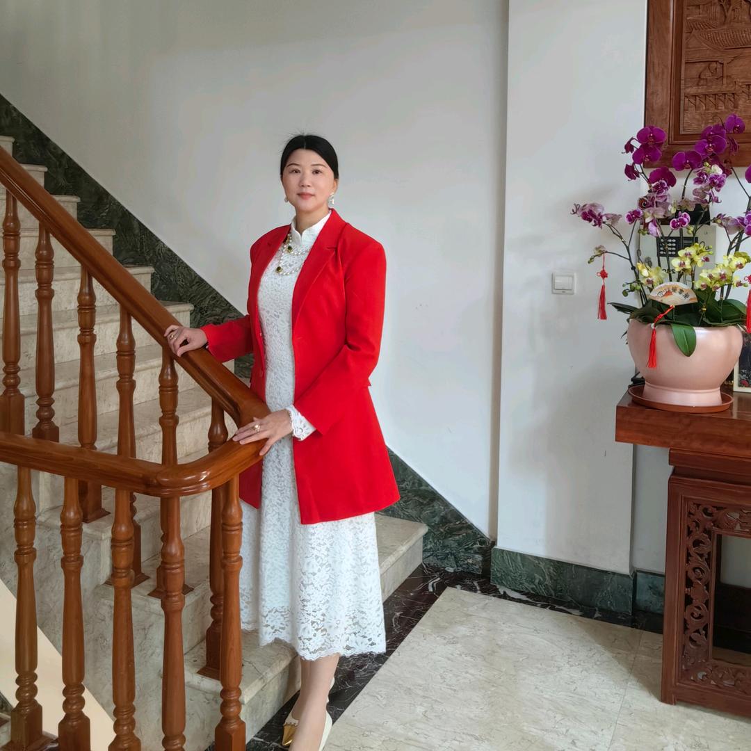 李艳芳