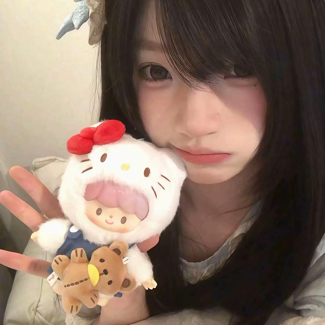 内向腼腆小女孩