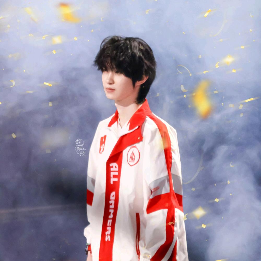 诺米卷ʚ/•᷅•᷄\ɞ