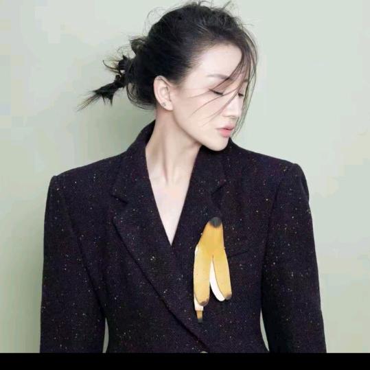 洛哥（严选穿搭）