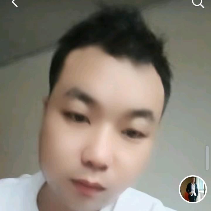 悲伤的孤狼