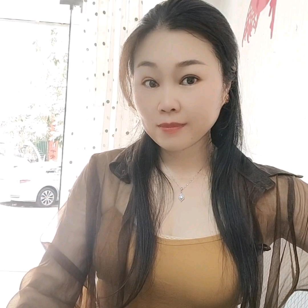 廉江市己悦维怡美斑痘敏调  梁诗尉