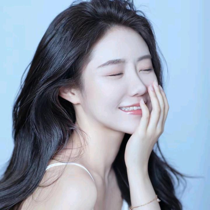 周姐(晚上九点十分开播)欢迎