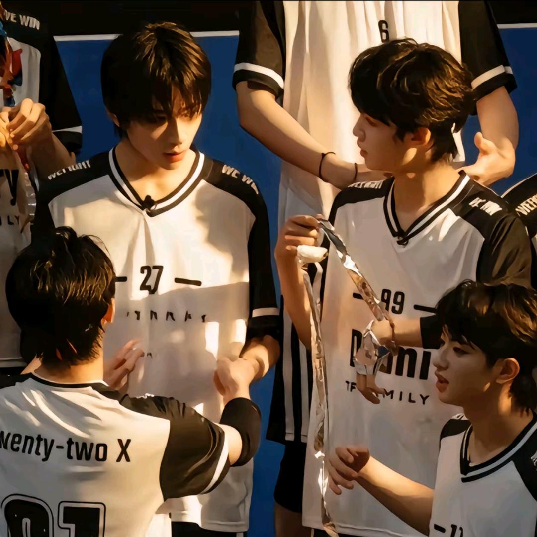 鹿是木制成的：）