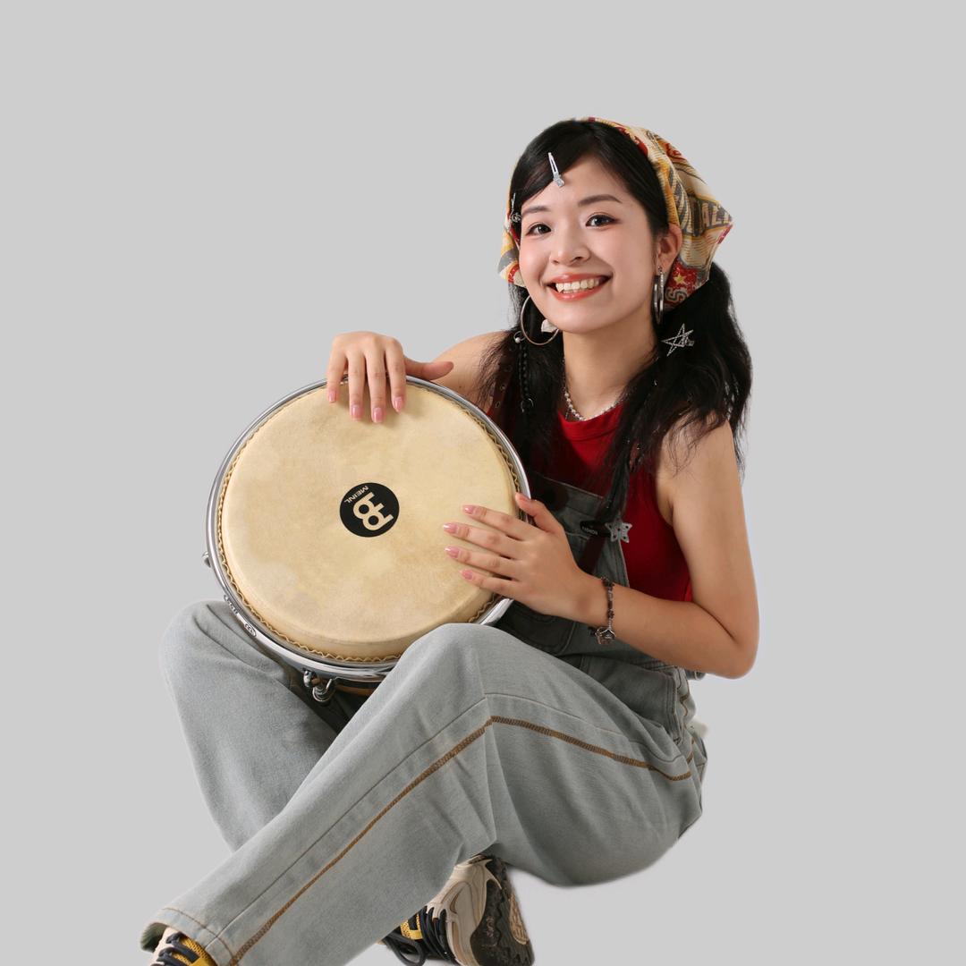 打非洲鼓YoYo老师
