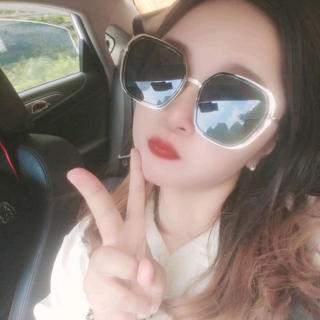 ☞ 廖 丫 头❣️☜