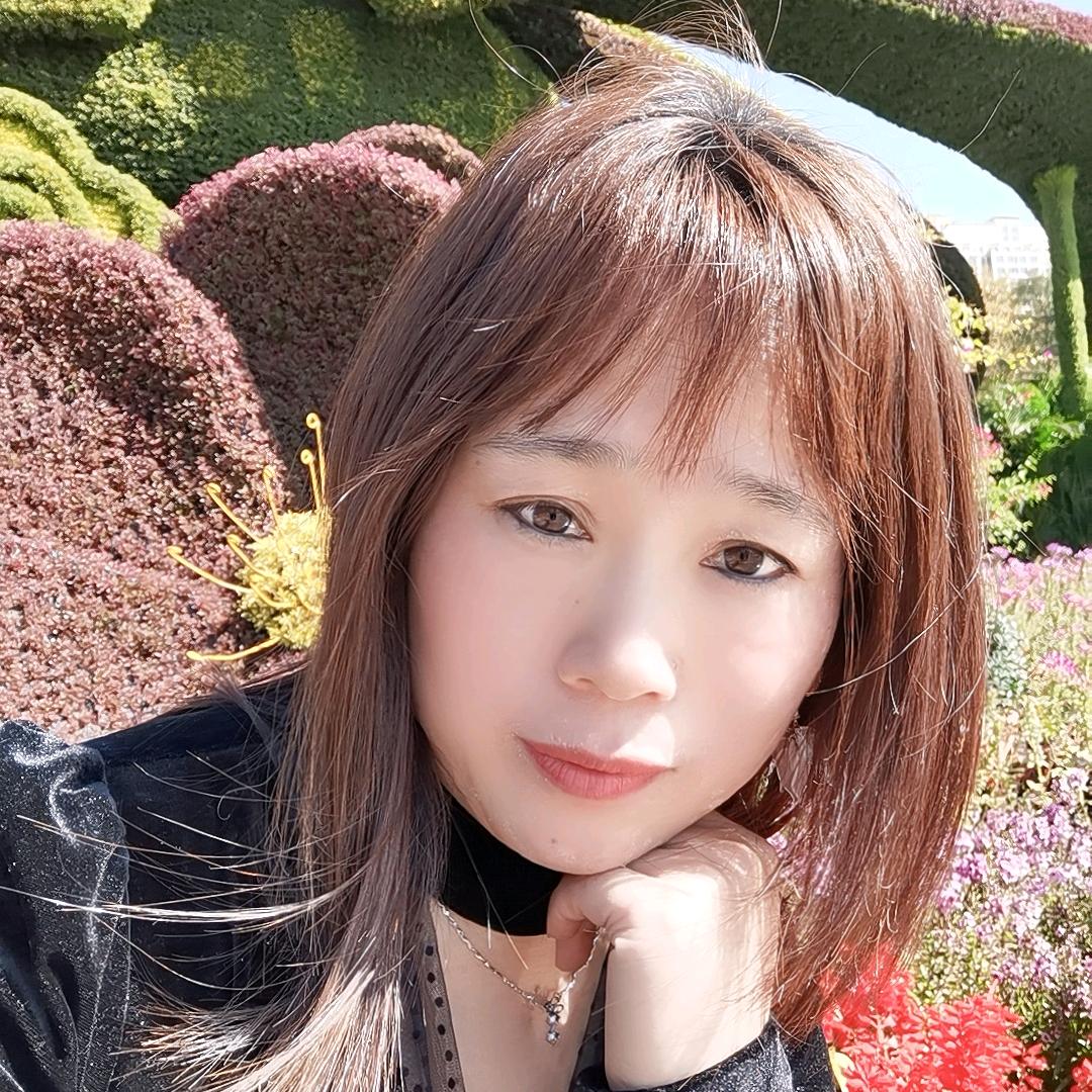 依依