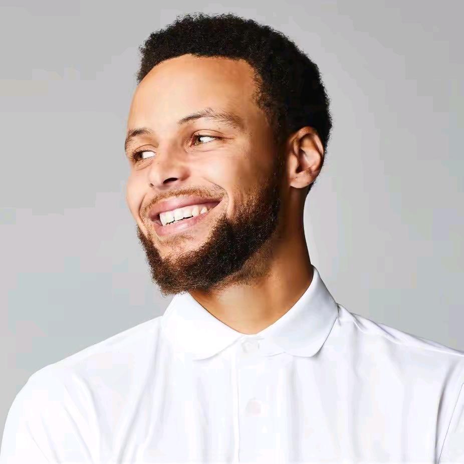 凳子探店（迷茫且篮球版）