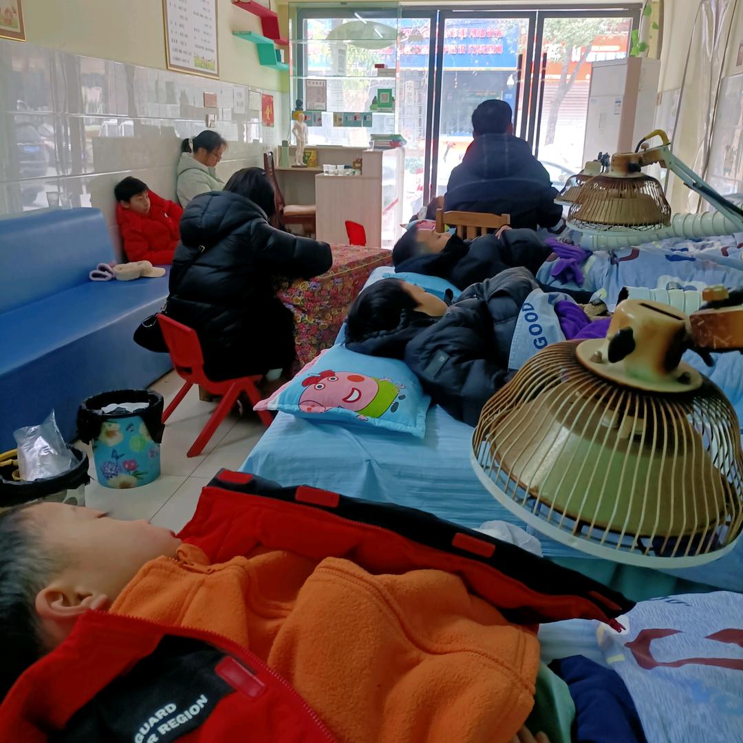 爱娃堂小儿推拿