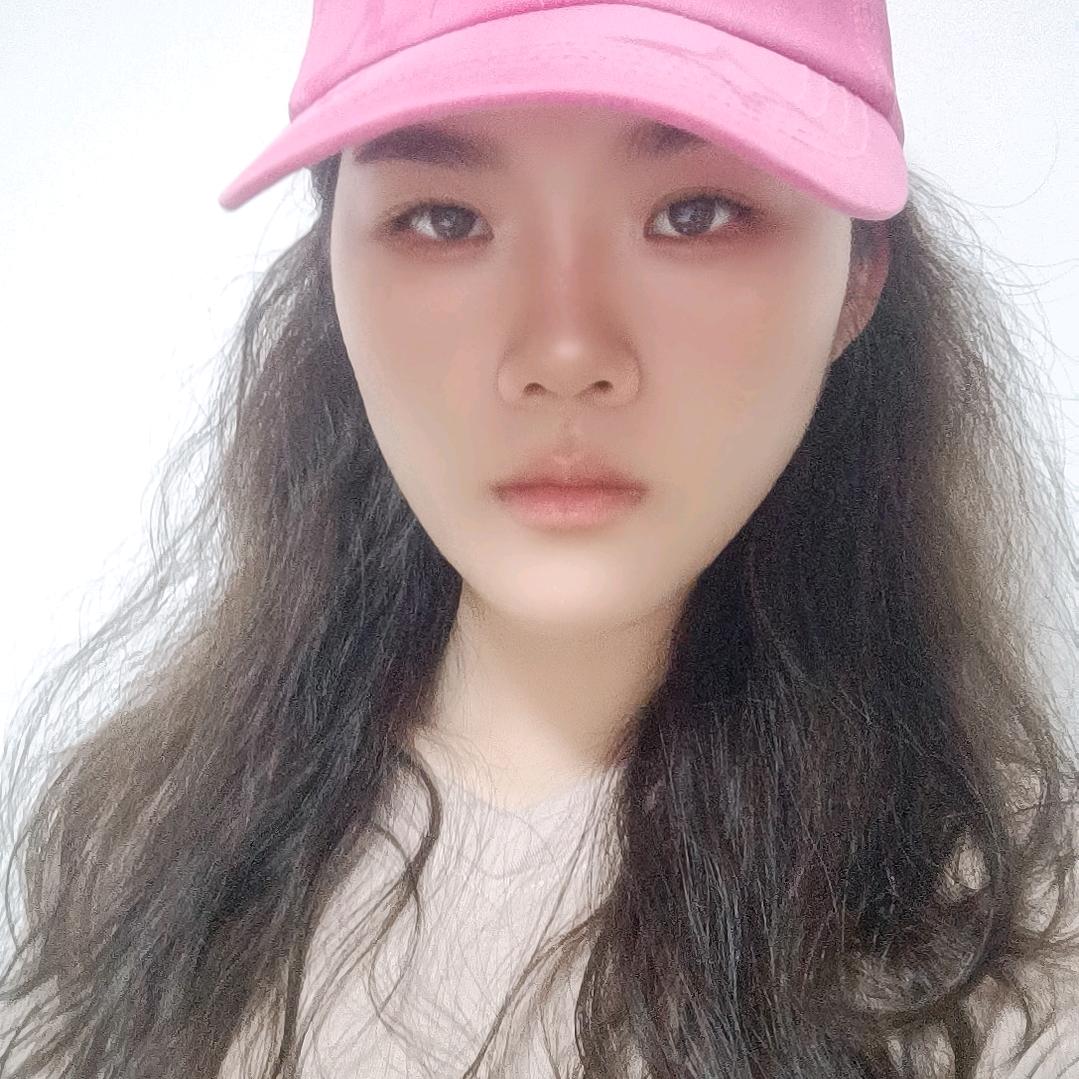 白月光 25💓