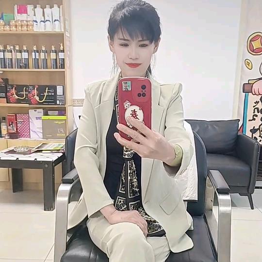 阿荣美发