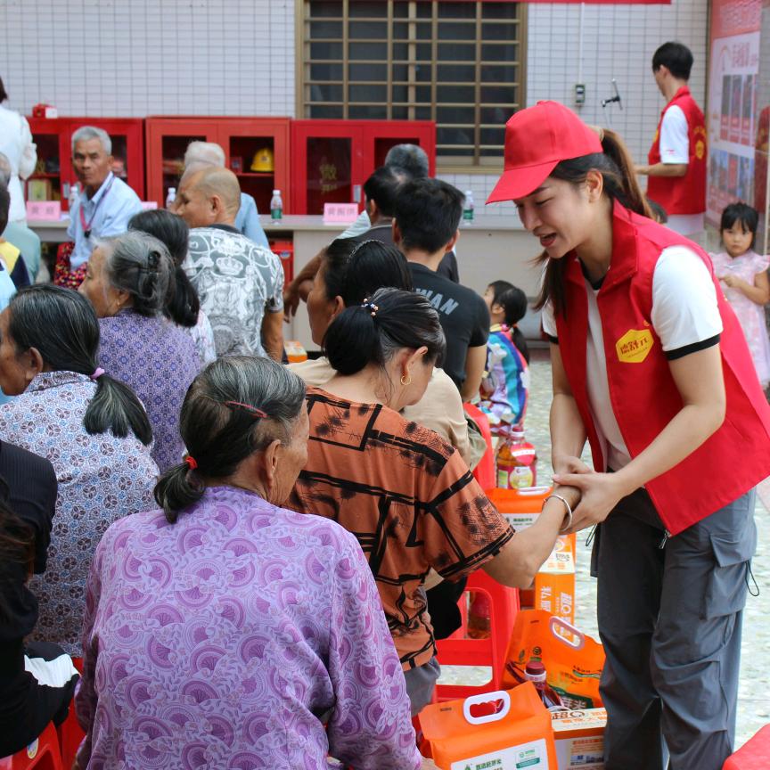 德舒元公益团队@乔南珠