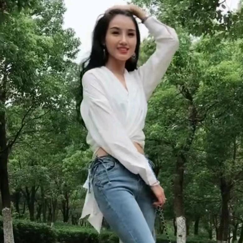 乐    儿