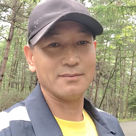 寂寞的香烟……曹歌