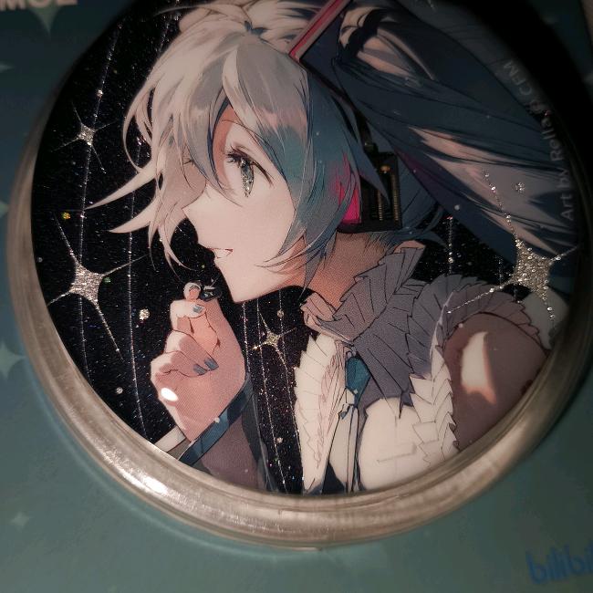 喜欢唱歌的小白