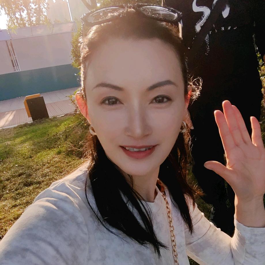 敏吖
