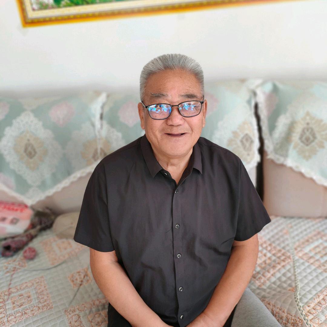 大家称呼我姓王金荣