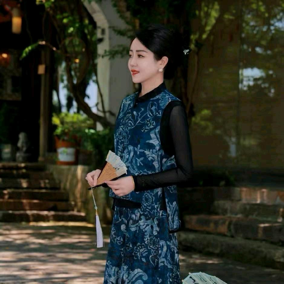 纤云弄国风香云纱