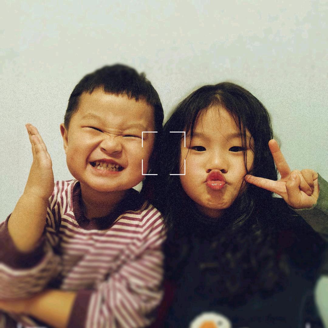 爱眨眼的小太阳☀