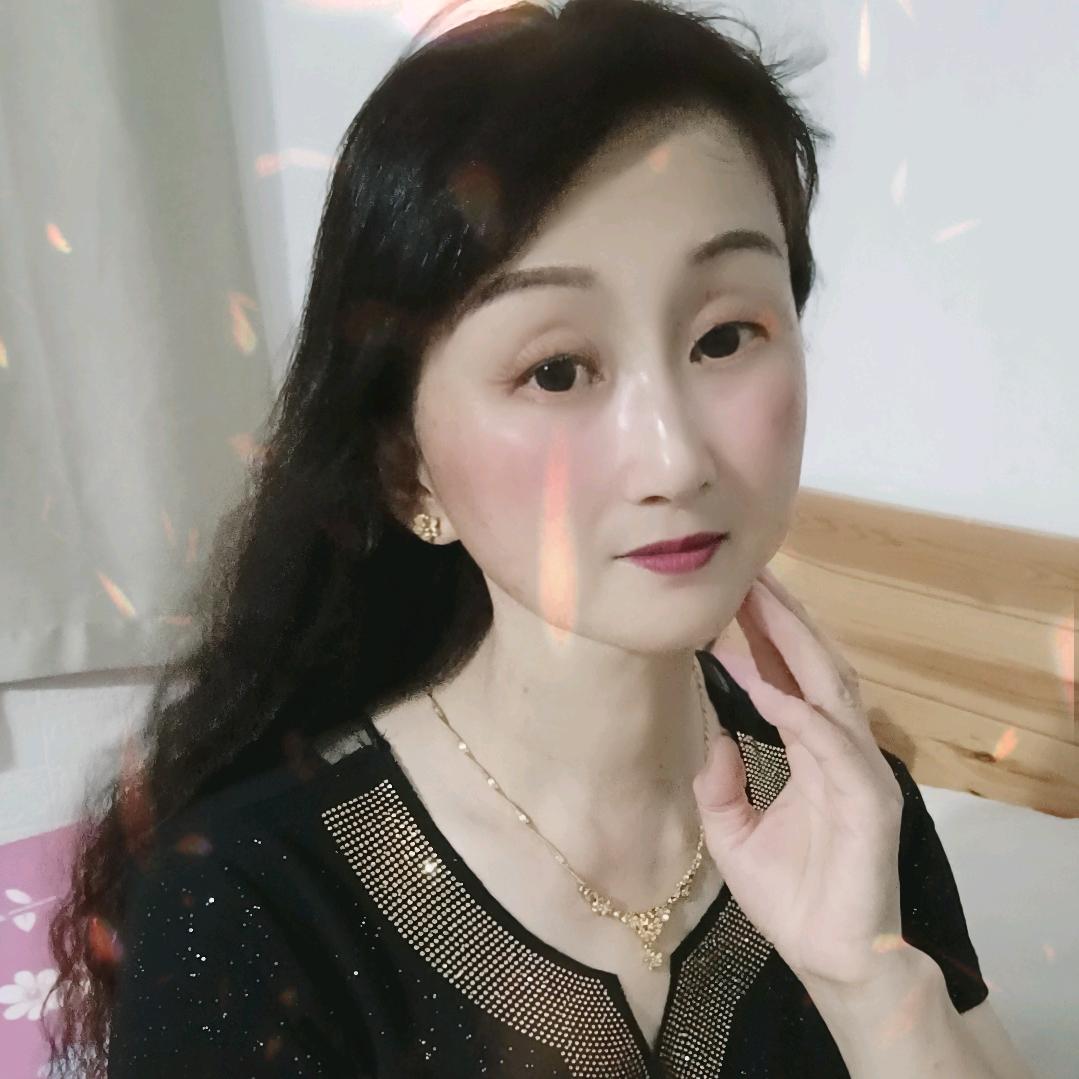 韩妹:晚上九点半开播！