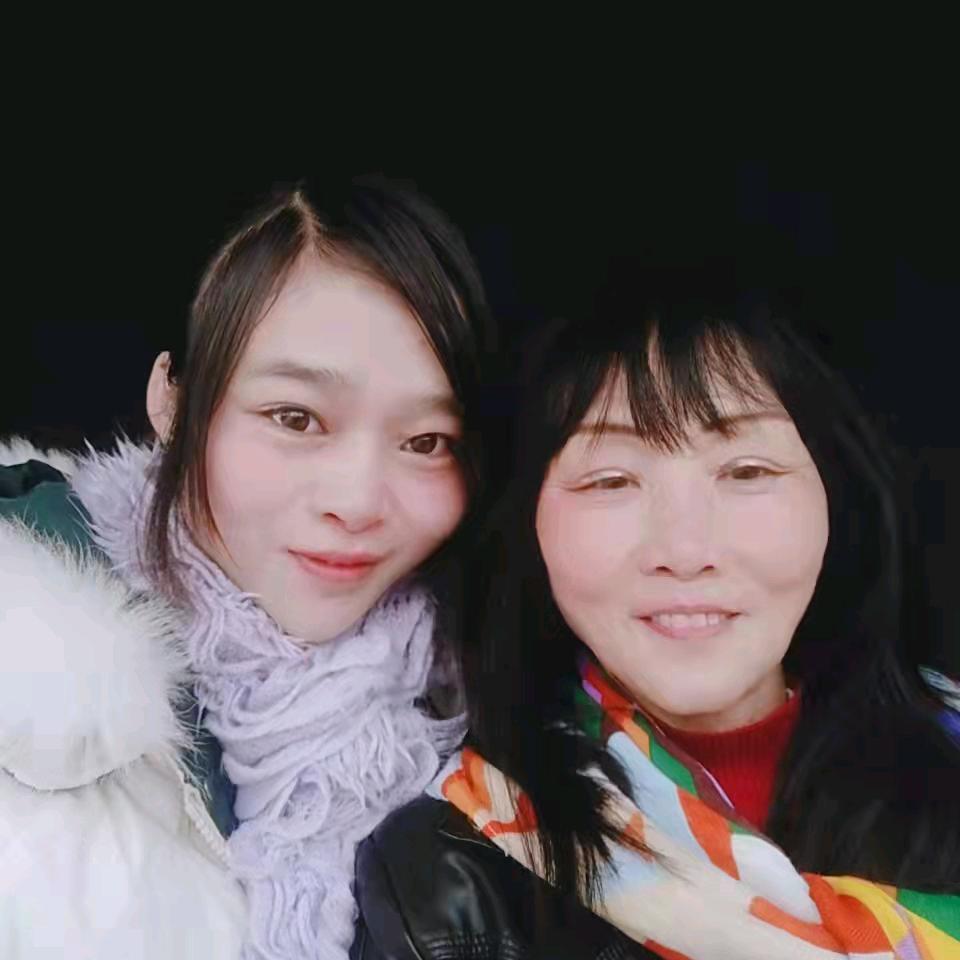 三个宝宝的奶奶