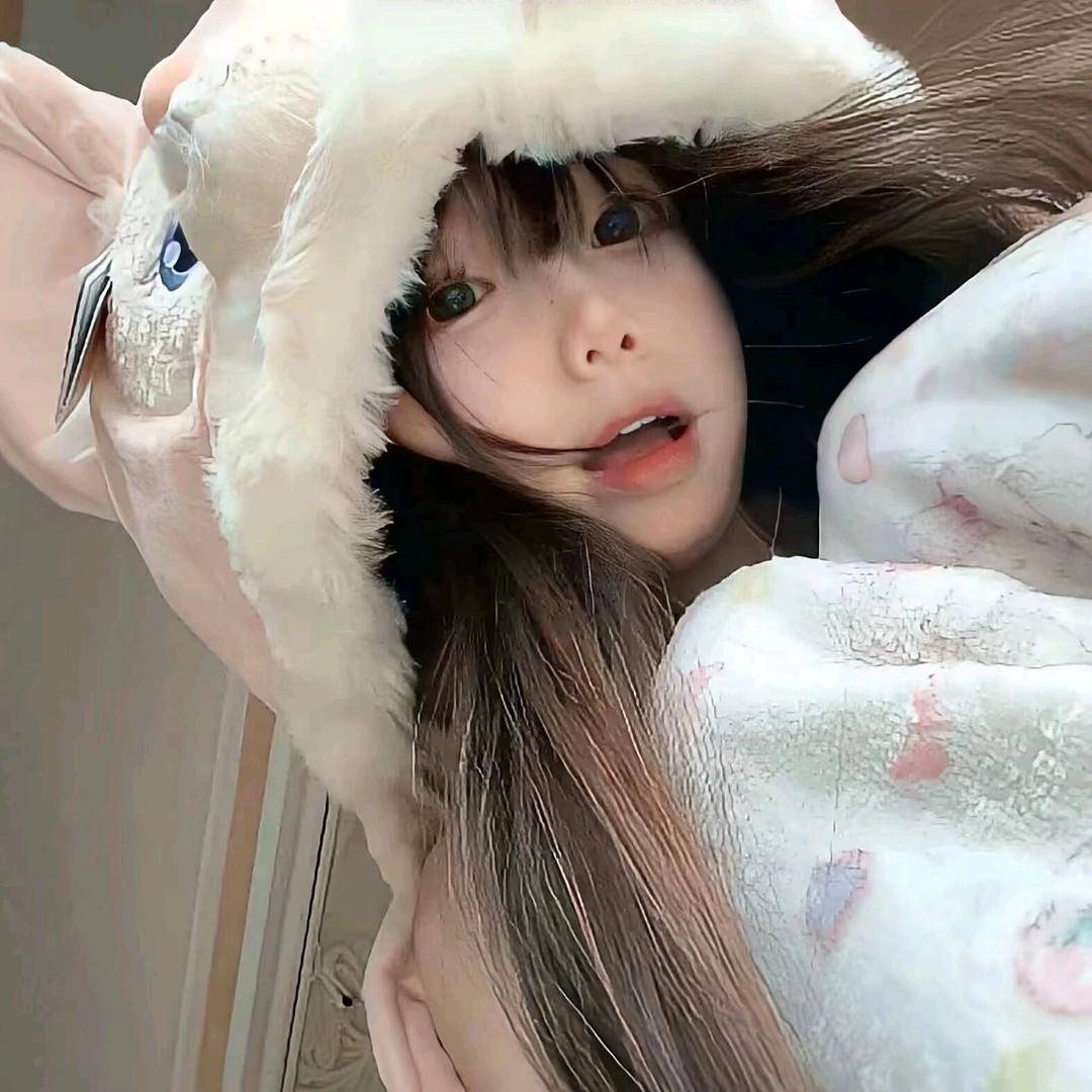 欣怡 、