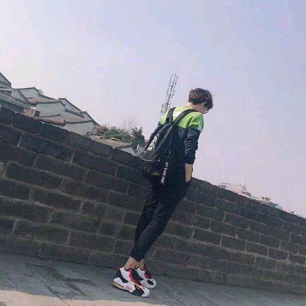 铁锅炖自己