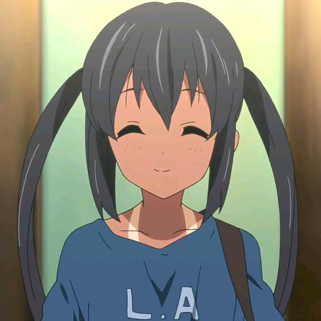 轻音部小黑梓