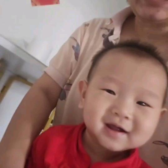 小武（电烤鸡架）