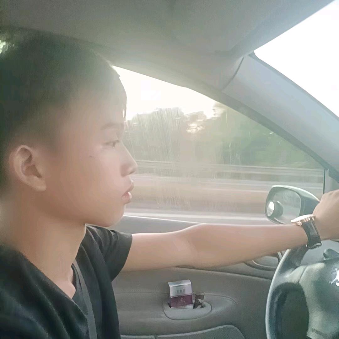 湛江市老铁二手车，租赁